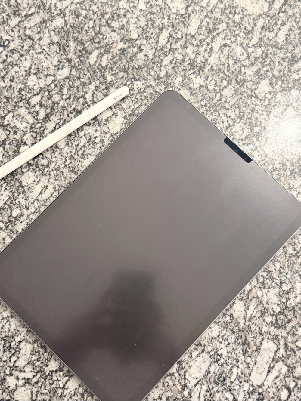 11in IPad Pro 512BG 2nd generation, space gray + Apple Pencil